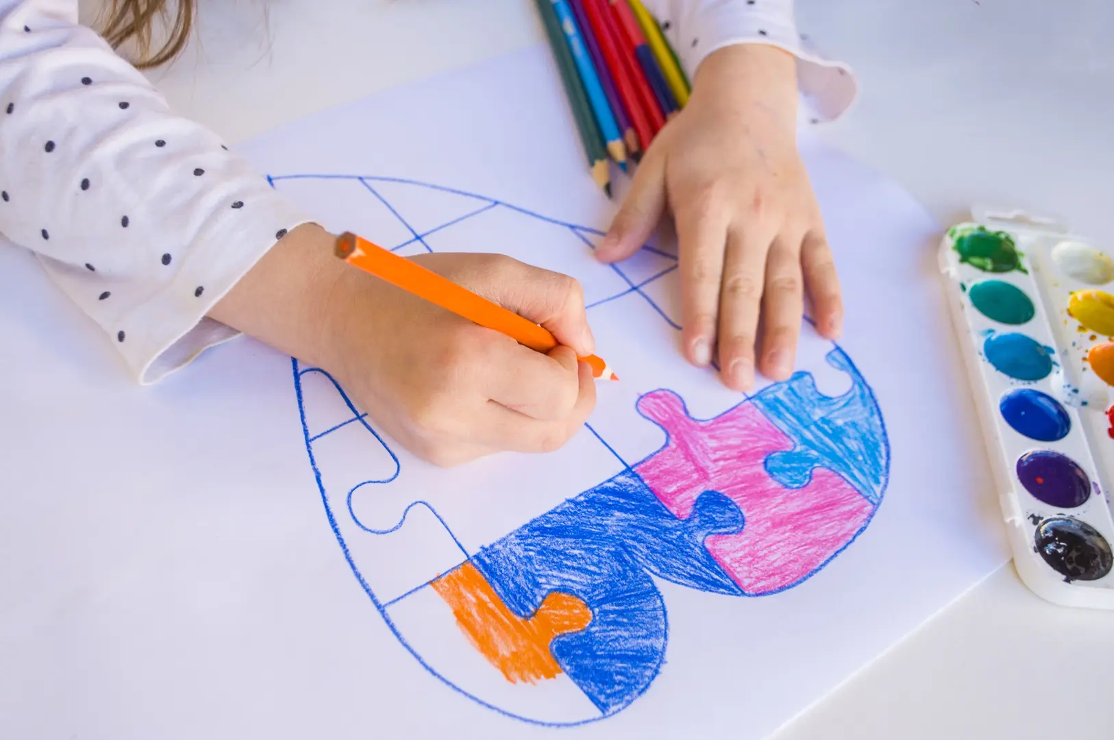 hands drawing heart